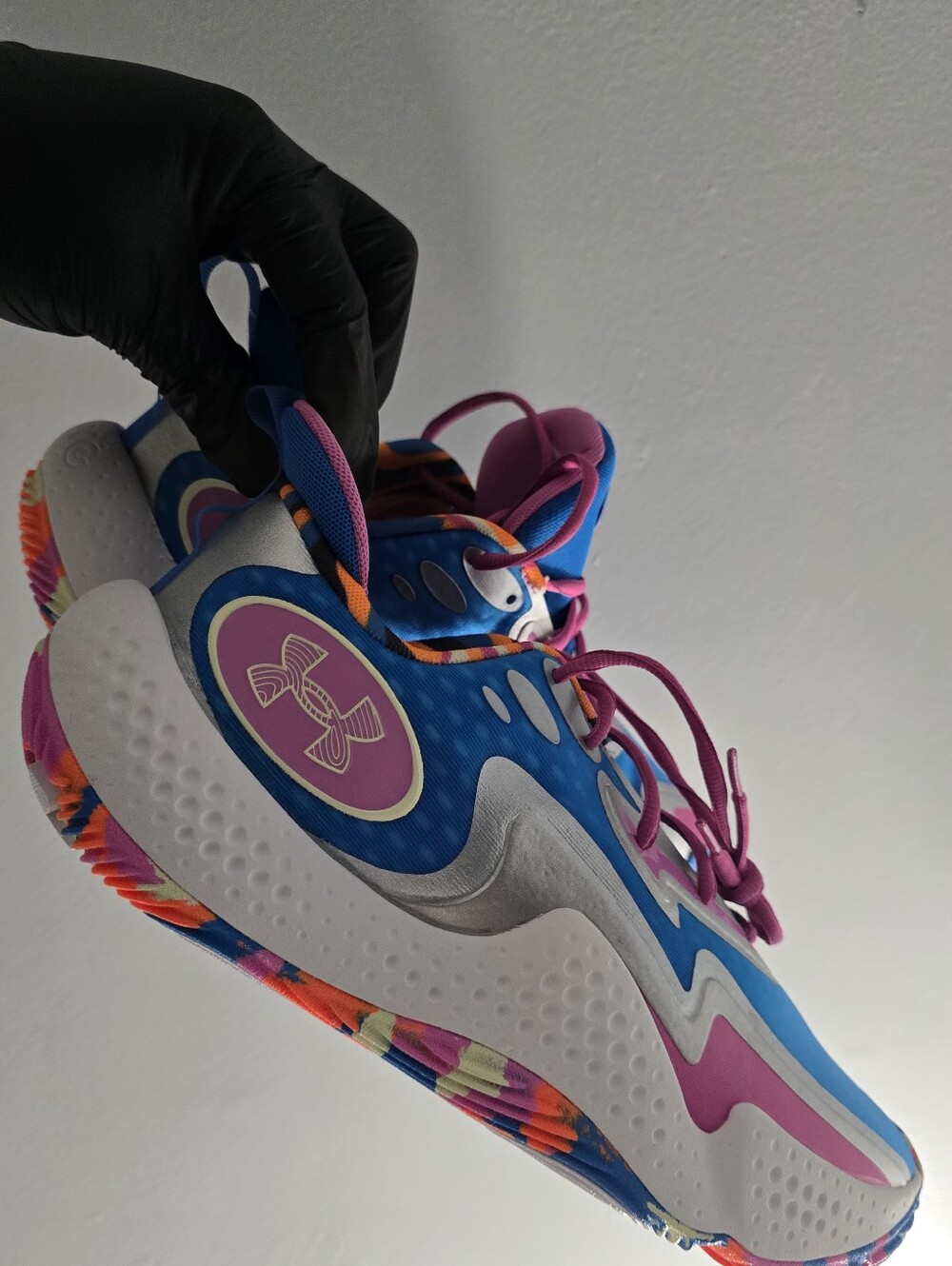 UA Spawn 5 LE Brilliant Blue Pink 3026758-400 Men Size 11.5 Women 13 New No Box